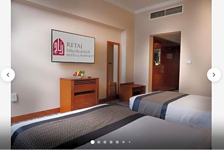 Deluxe King bed, 37sqm, nonsmoking