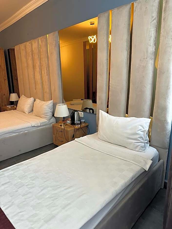 Grand Niki Hotel & Spa