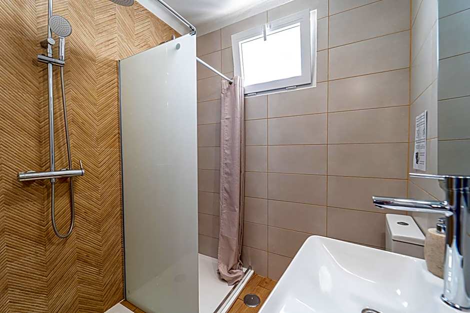 Sandy Bottoms Hostel
