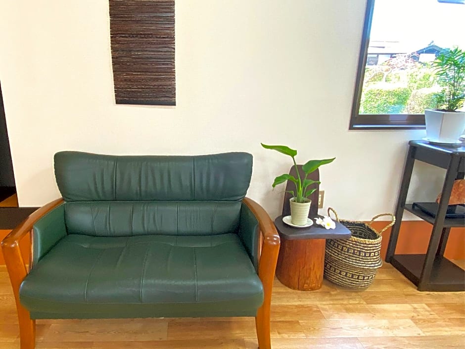 Yufuin Onsen Hasuwa Inn