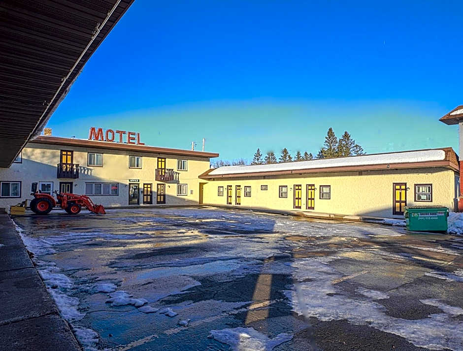 Love Hotels Silver Street by OYO at Hurley WI