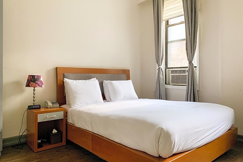 Midtown West Hotel