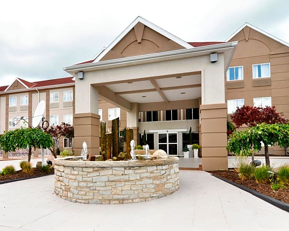 Holiday Inn Express Hotel & Suites Port Clinton-Catawba Island