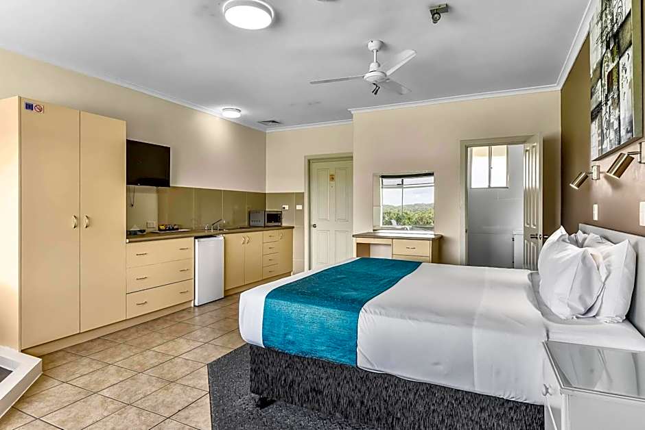 Lakeview Motel & Apartments