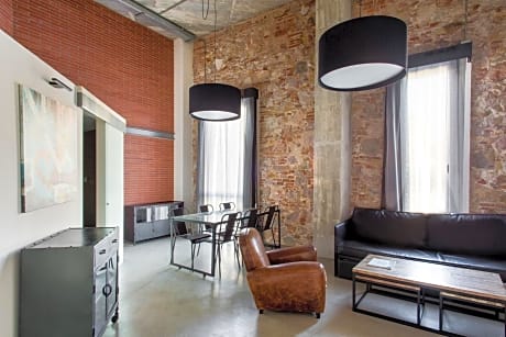 Deluxe Family Apartment (5 Adults)