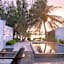 Villa Nautica Paradise Island Resort