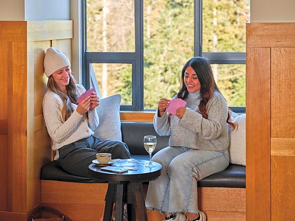 Pan Pacific Whistler Mountainside