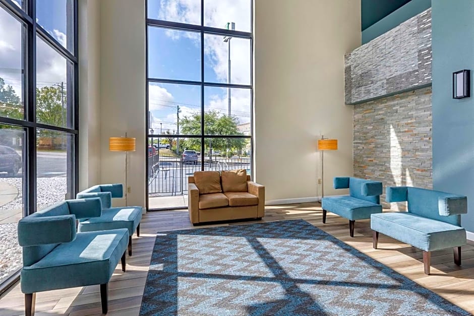 Sleep Inn & Suites