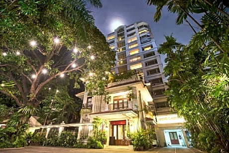 Orchid Garden Suites