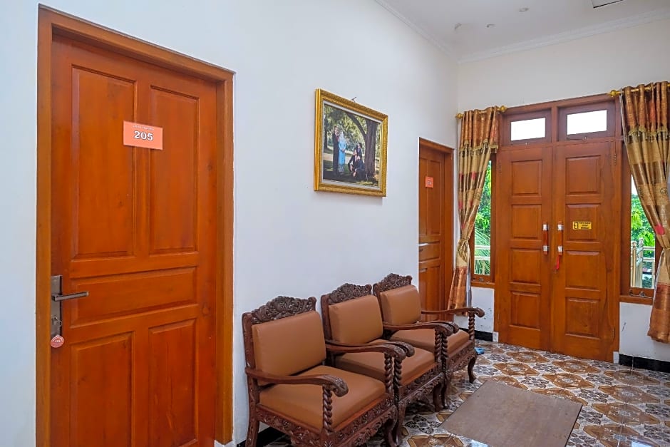 RedDoorz Syariah @ Griya Thamrin Manahan Solo