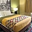 Super 8 by Wyndham Farmington