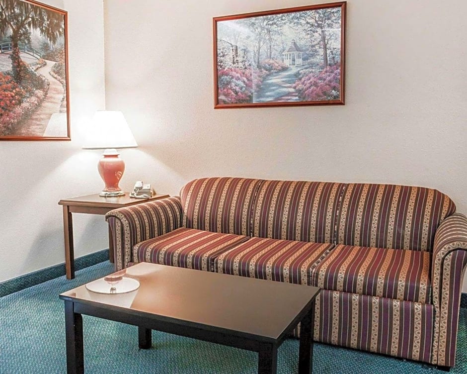 Quality Inn Port Angeles - near Olympic National Park