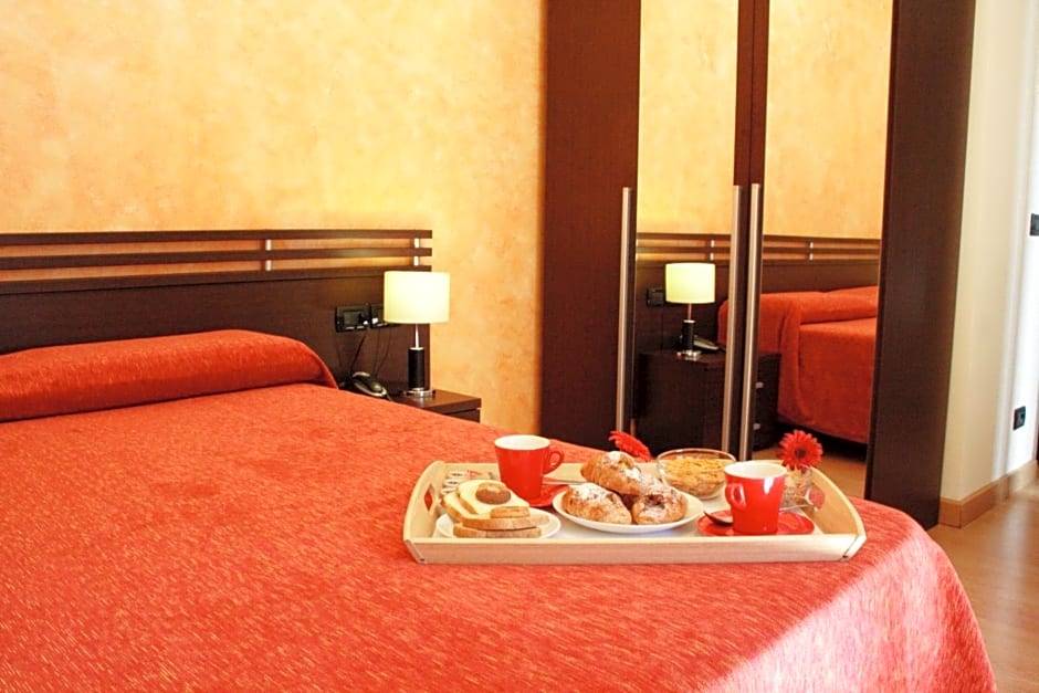 San Max Hotel