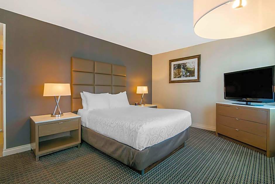 Best Western Premier Chateau Granville Hotel & Suites & Conference Centre
