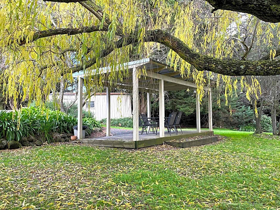 Central Highlands Motor Inn