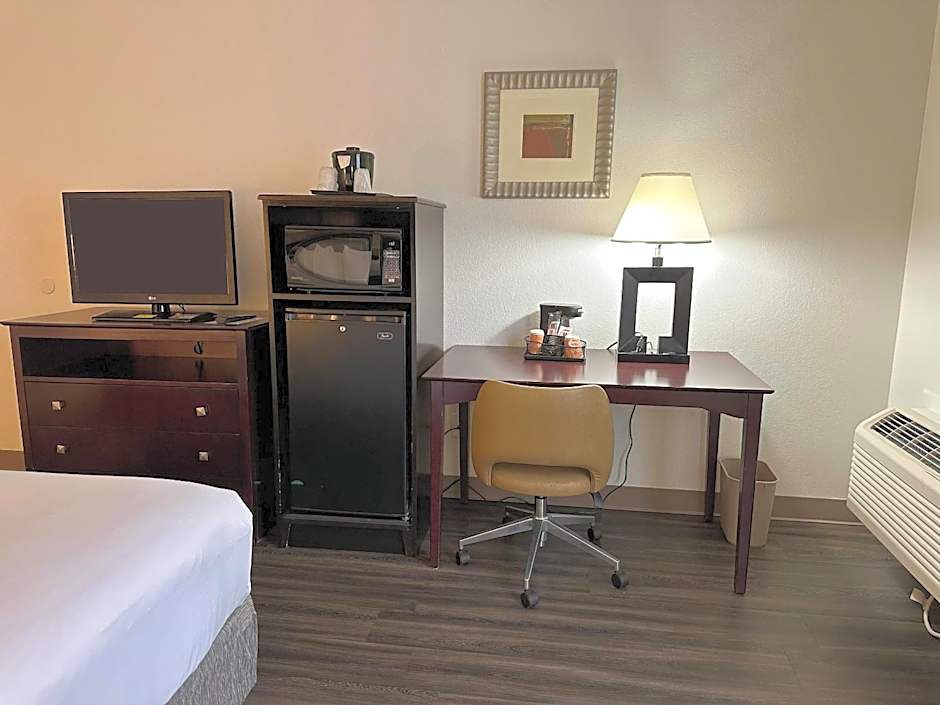 Quality Inn & Suites Everett