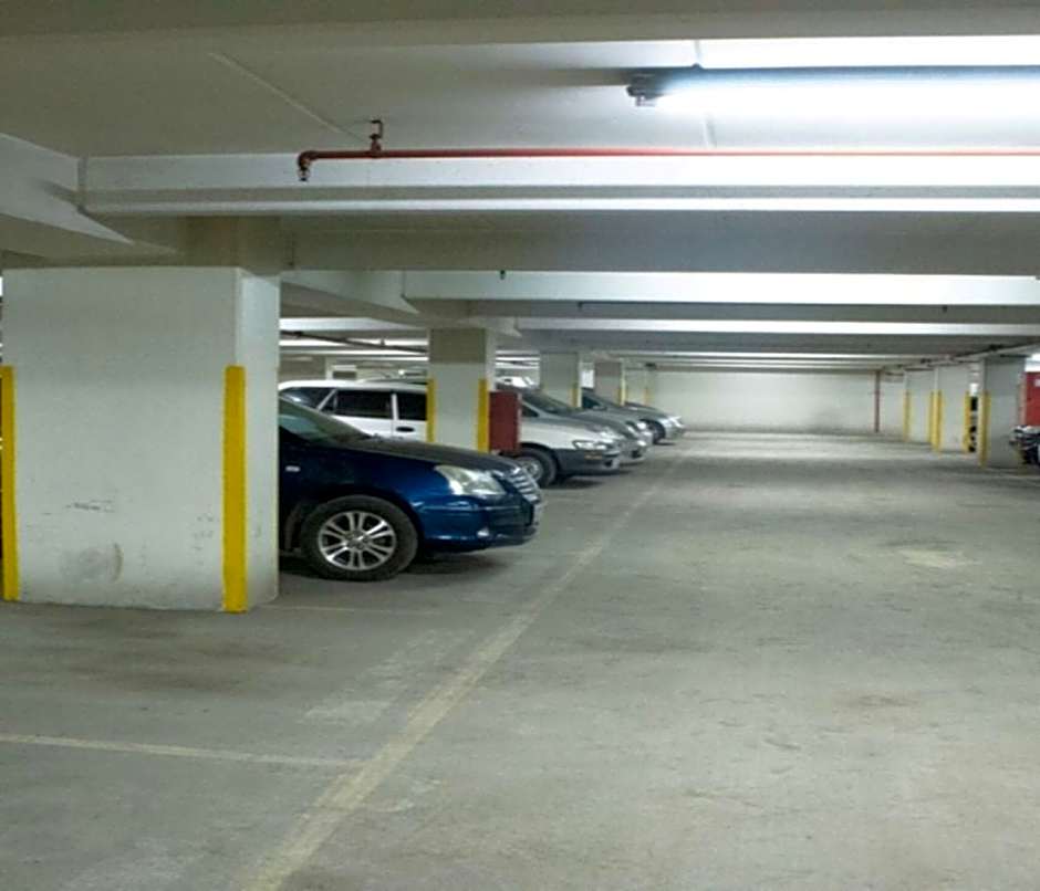 Chester Hotel & Suites