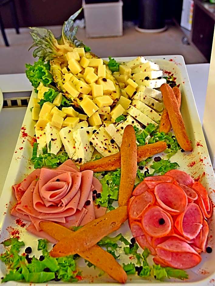 Zante Plaza Hotel & Apartments