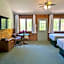 Quiet Bay Lakeside Escape