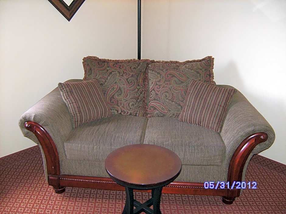 All American Inn & Suites Branson