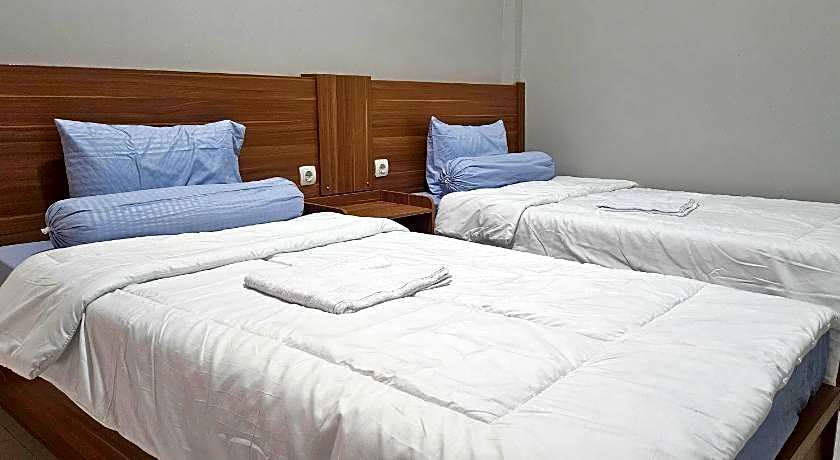 Guest House Saqeena Syariah near Blitar Park RedPartner