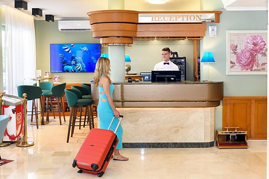 Holiday Club Apartman Hotel