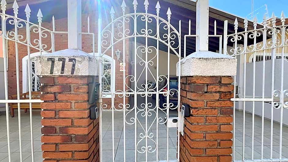 Apart Hotel Bena Flamboyant ap 2 - próx Shopping Iguatemi