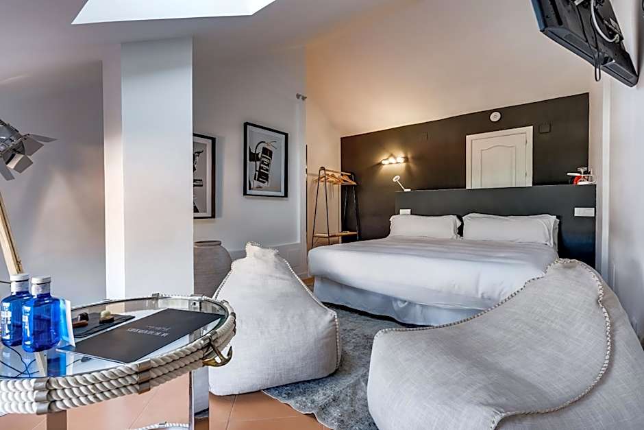 Molo Luxury Suites Puerto Banus