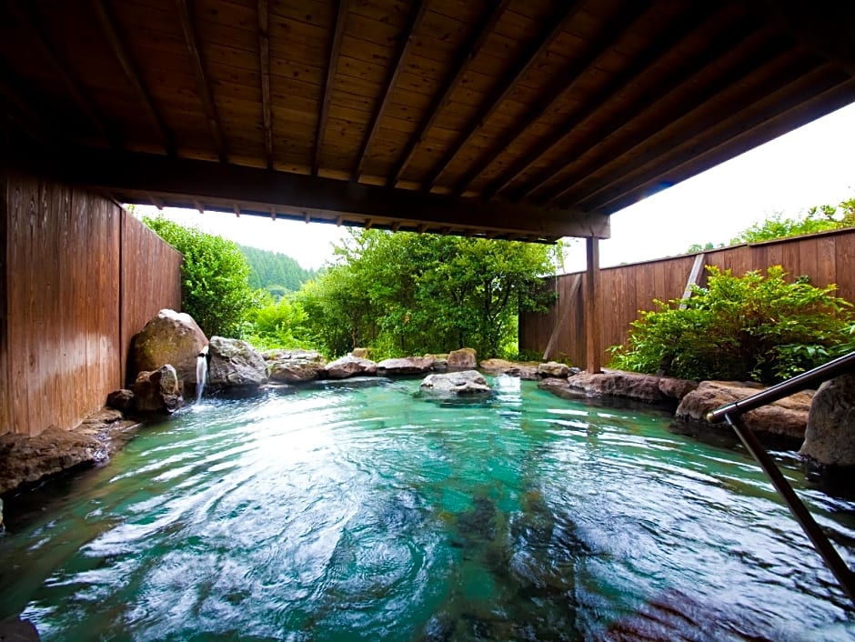 Yufuin Ryokan Gettouan