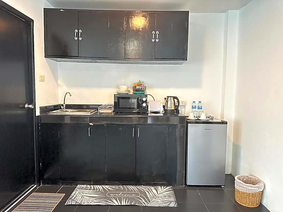 Hotel Baya Phuket - Rooftop Pool, Next to Food Market & Steps to Beach