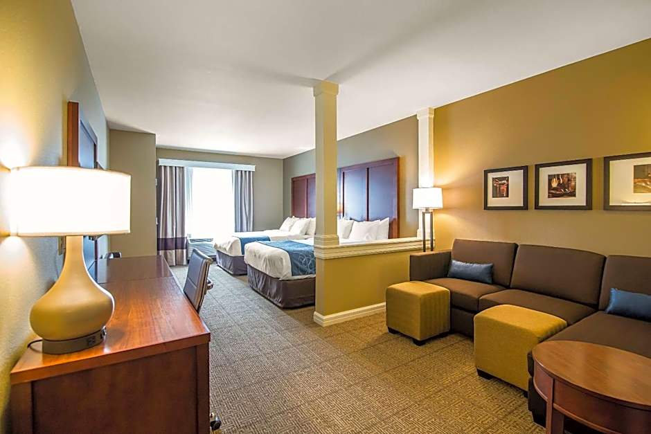 Comfort Suites Dodge City