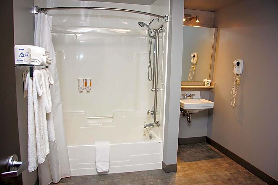 Travelodge by Wyndham Alma