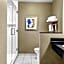 Fairfield Inn & Suites by Marriott Lansing at Eastwood