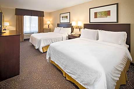 2 Queen Beds Mobility Accessible Room Bathtub w/ Grab Bars Non-Smoking