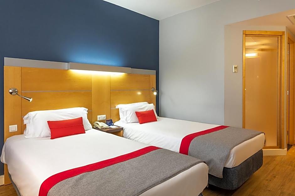 Holiday Inn Express Lisbon-Oeiras By IHG