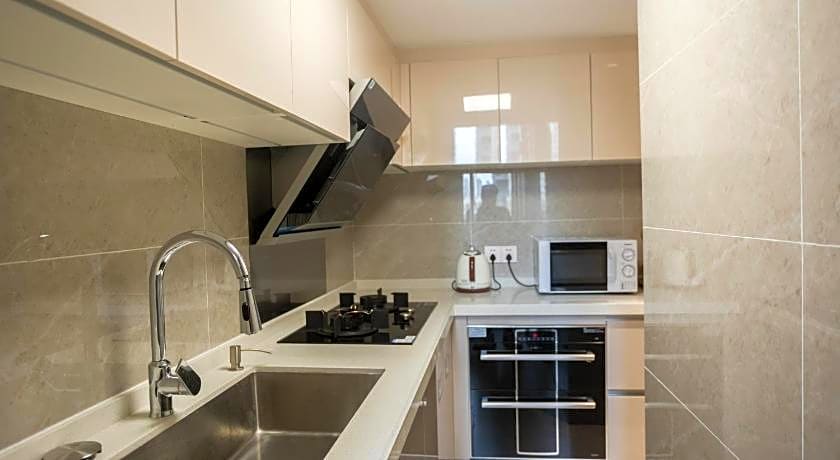Sunny Apartment Of Grand Continental