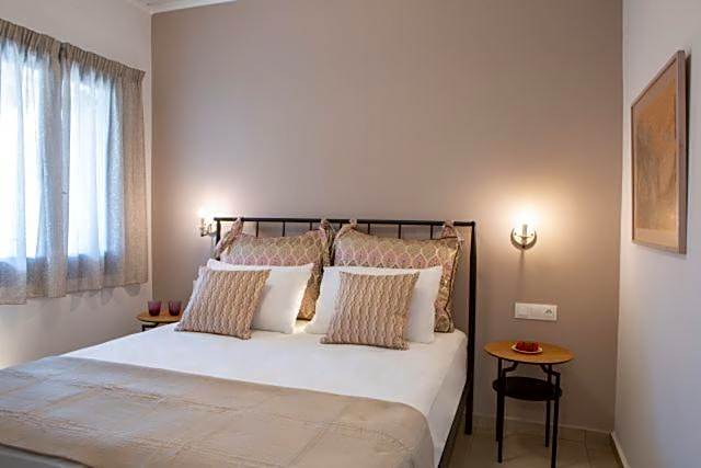 Edward Art Hotel – Nidri, GA