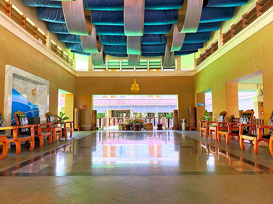 Eastern Grand Palace Hotel