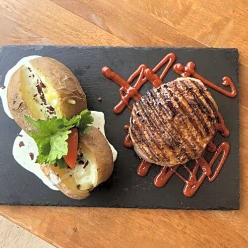 Viktor Bor- és Vendégház****