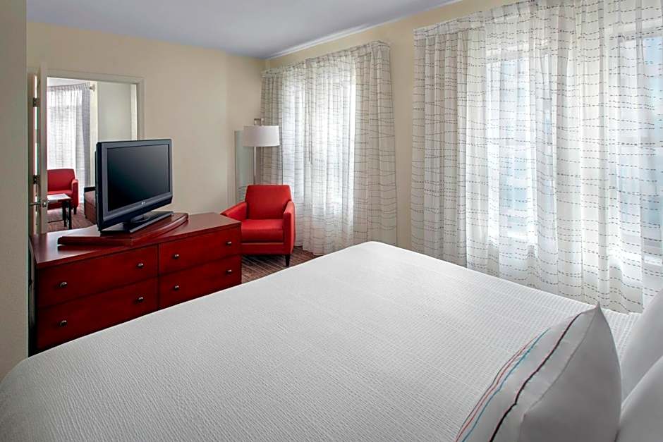 Residence Inn by Marriott Alexandria Old Town South at Carlyle