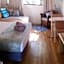 Holland Park Motel