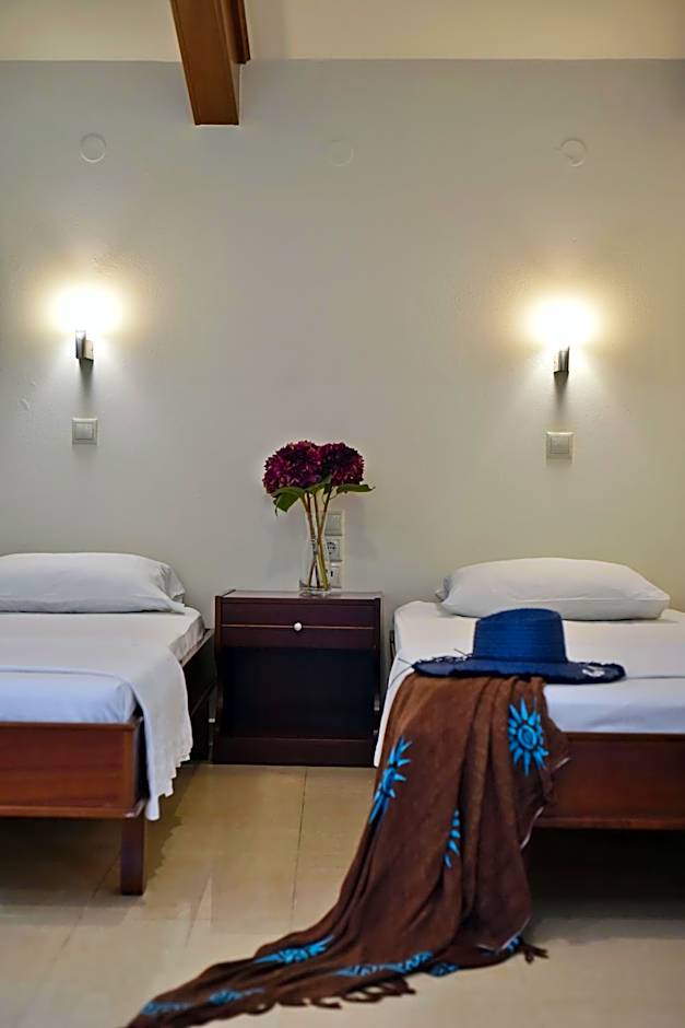 24 Seven Boutique Hotel