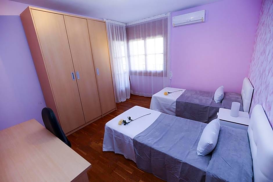 GERANIS VILLA ONLY FAMILIES Planet Costa Dorada