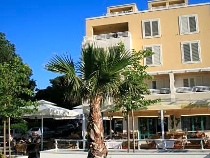 Apartel Park Osejava