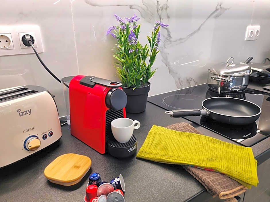 10 Apartments & Suites Athens