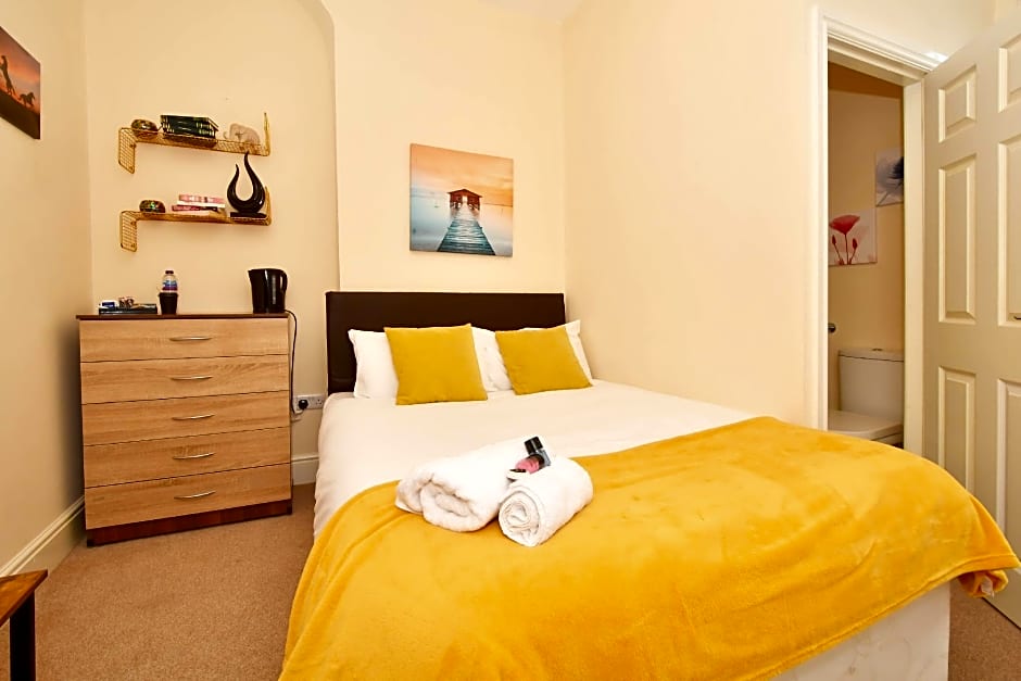 Townhouse @ 178 Ruskin Road Crewe