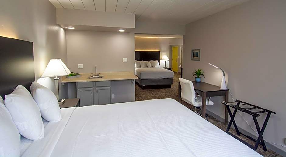 Americana Modern Hotel