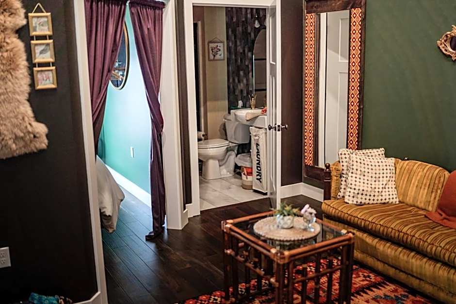 The Atrium - A Boutique Hotel - Suite 17