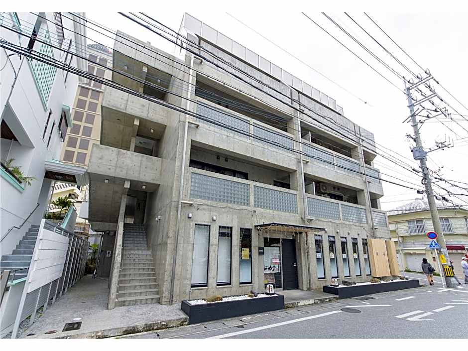 Secret House MAKISHI