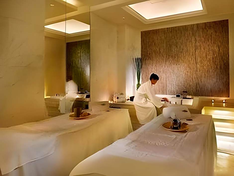Sofitel Guangzhou Sunrich Hotel